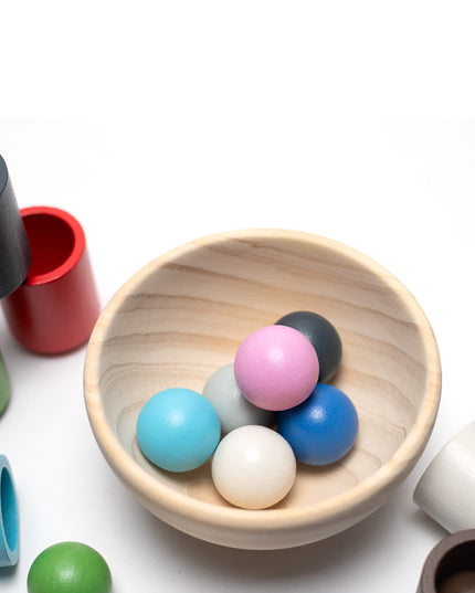 Holzspielzeugbecher und Bälle Set - Montessori - Offenes Spielzeug