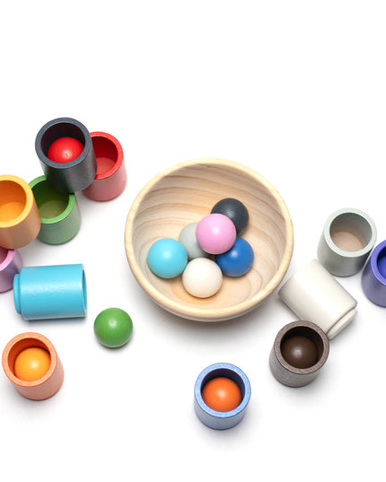 Holzspielzeugbecher und Bälle Set - Montessori - Offenes Spielzeug