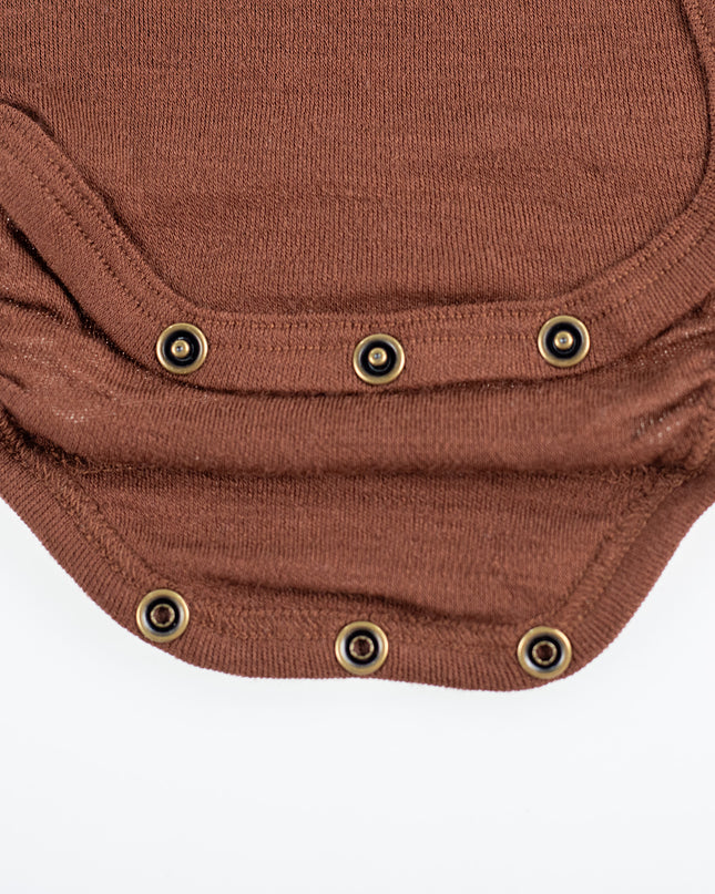 Kurzarm-Wickelspielanzug aus Wolle – Merinowolle