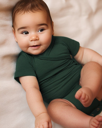 Kurzarm-Wickelspielanzug aus Wolle – Merinowolle